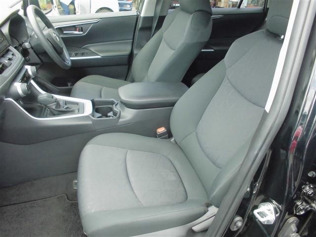Toyota RAV4 2020-02 181574-9