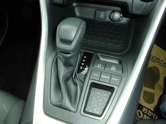 Toyota RAV4 2020-02 181574-15