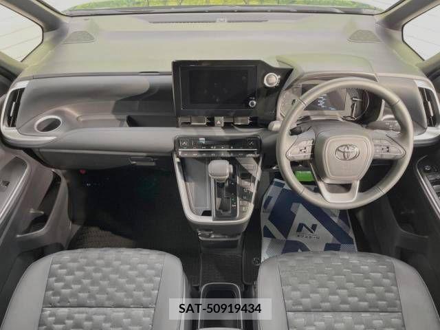 Toyota VOXY 2022-04 289053-1