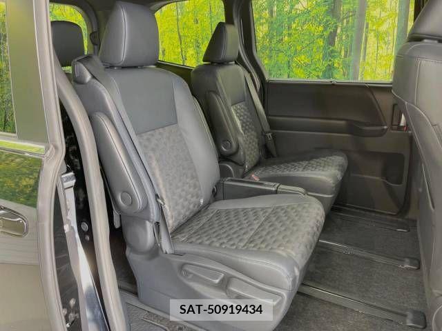 Toyota VOXY 2022-04 289053-9