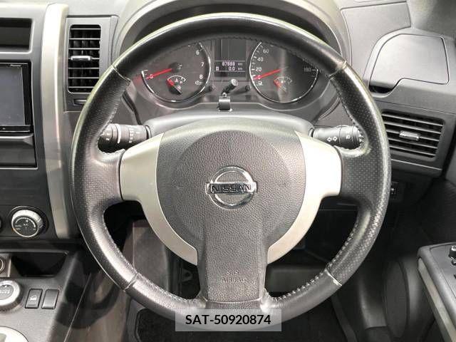 Nissan X-TRAIL 2011-09 341295-11