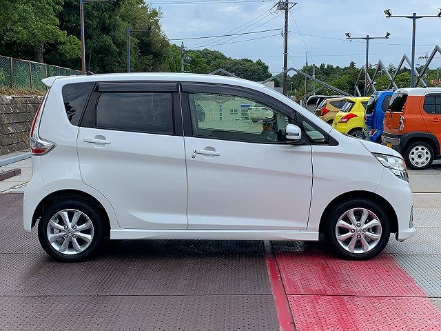 Nissan DAYZ 2017-03 8372-17