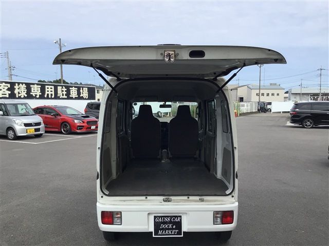 Suzuki EVERY 2017-09 16381-4