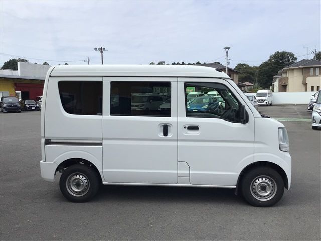 Suzuki EVERY 2017-09 16381-7