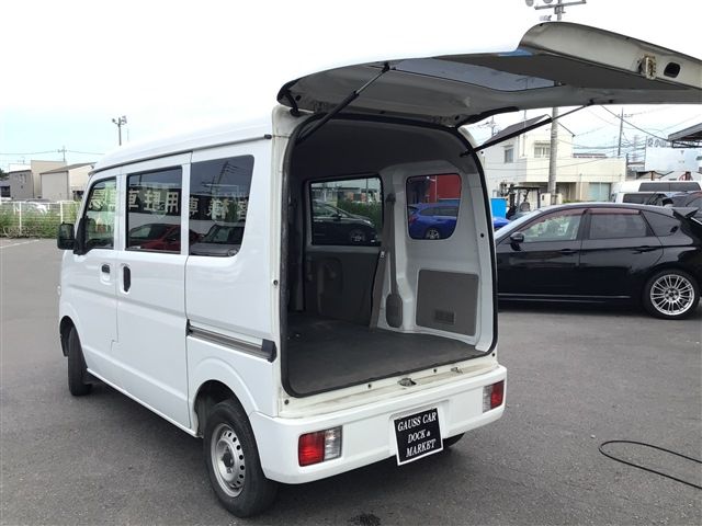 Suzuki EVERY 2017-09 16381-26