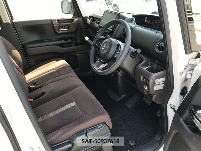 Honda N BOX 2019-08 339643-8