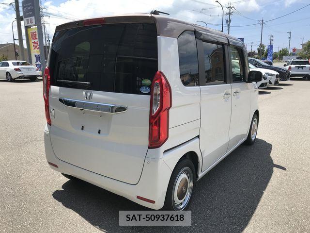Honda N BOX 2019-08 339643-2