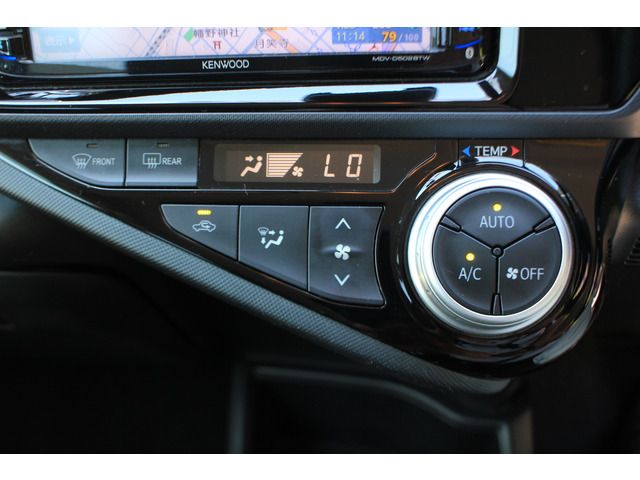 Toyota AQUA 2016-01 7349-17