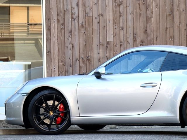 Porsche 911 2016-04 186928-7
