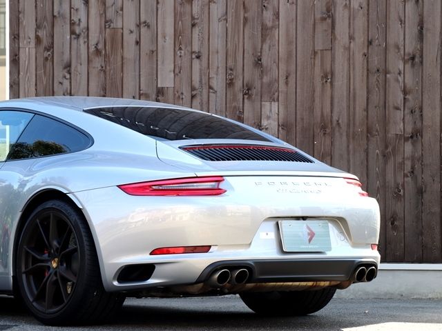 Porsche 911 2016-04 186928-11