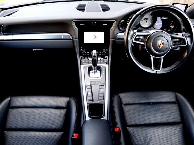 Porsche 911 2016-04 186928-1