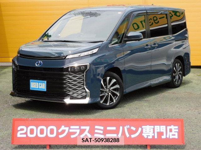 Toyota VOXY HYBRID 2022-10 322901-0