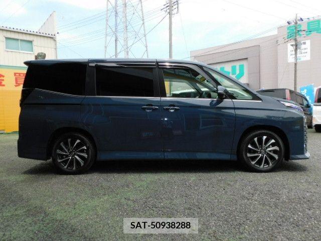 Toyota VOXY HYBRID 2022-10 322901-16