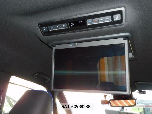Toyota VOXY HYBRID 2022-10 322901-7