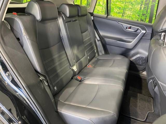 Toyota RAV4 2019-06 15432-9