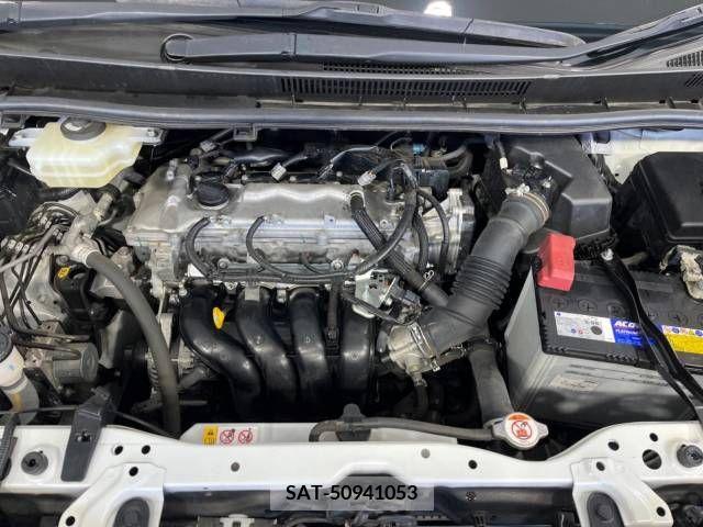 Toyota VOXY 2018-05 370334-18