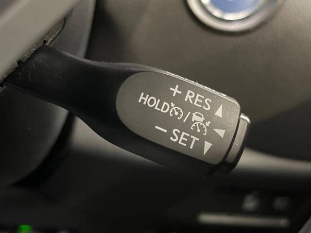 Toyota C-HR 2018-10 193420-5