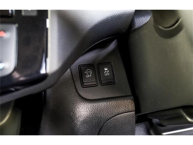 Nissan SERENA 2014-03 3196-8
