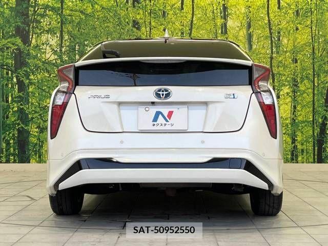 Toyota PRIUS 2017-09 228321-16