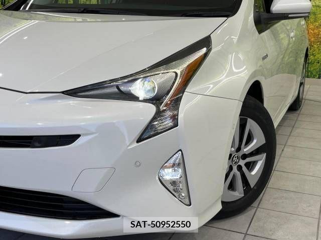 Toyota PRIUS 2017-09 228321-13
