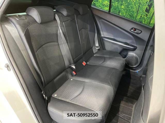 Toyota PRIUS 2017-09 228321-10