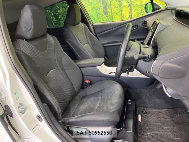 Toyota PRIUS 2017-09 228321-9