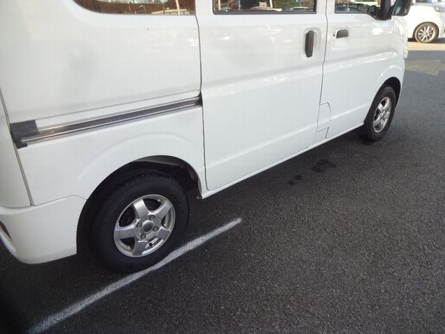 Nissan CLIPPER 2017-10 28258-9