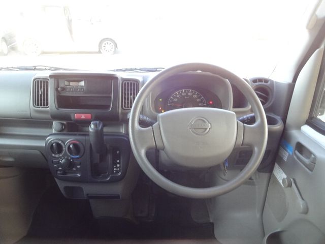 Nissan CLIPPER 2017-10 28258-17