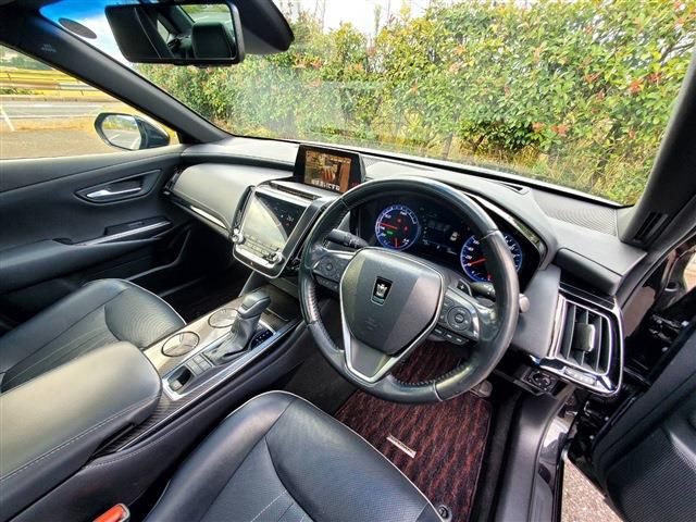 Toyota CROWN SEDAN 2019-03 14062-6
