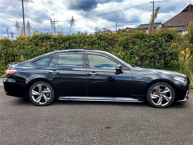 Toyota CROWN SEDAN 2019-03 14062-2