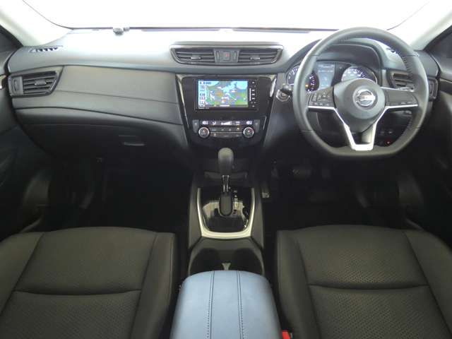Nissan X-TRAIL 2017-12 20054-4