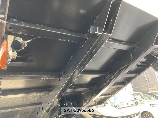 MITSUBISHI FUSO Fighter 2022-08 353137-16