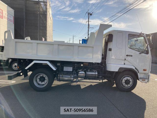 MITSUBISHI FUSO Fighter 2022-08 353137-5