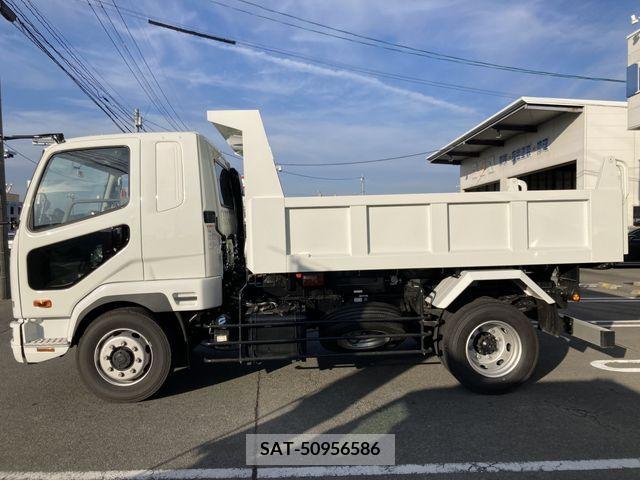 MITSUBISHI FUSO Fighter 2022-08 353137-1