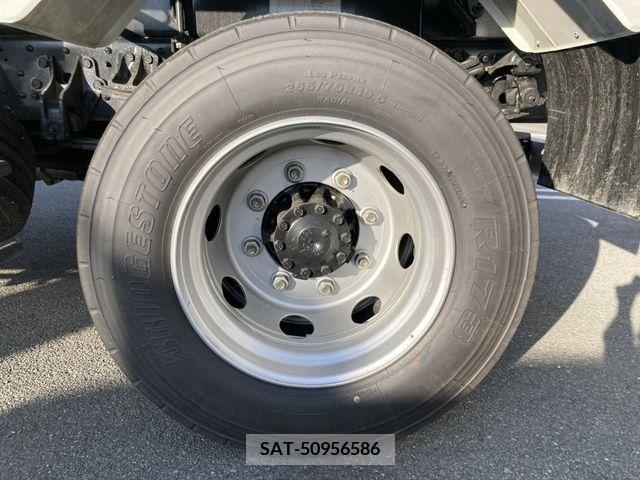 MITSUBISHI FUSO Fighter 2022-08 353137-20