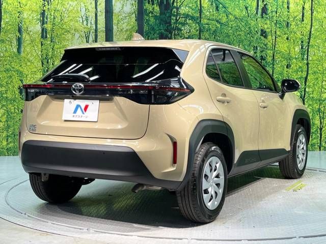 Toyota YARIS CROSS 2023-03 194255-17
