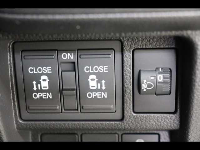 Honda e 2023-04 2256-4