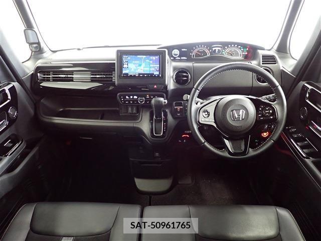 Honda N BOX CUSTOM 2022-10 279060-10