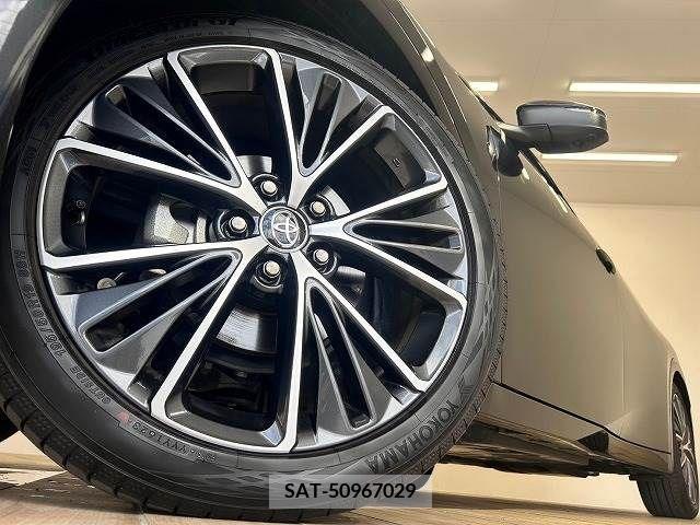 Toyota PRIUS 2023-05 339123-18