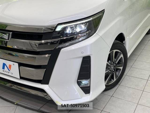Toyota NOAH 2018-11 221478-13