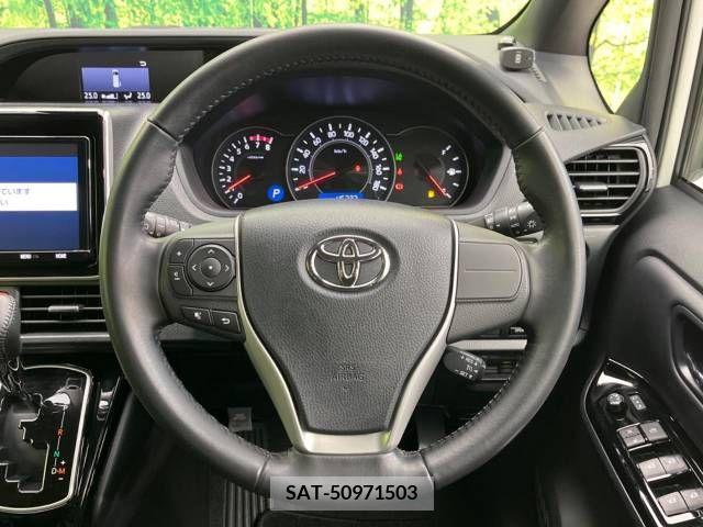 Toyota NOAH 2018-11 221478-12