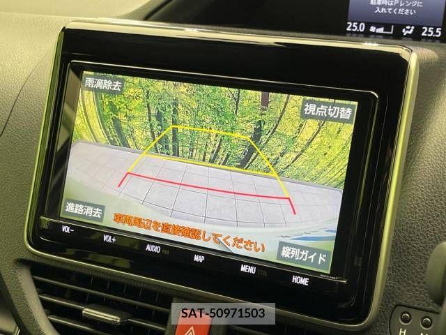 Toyota NOAH 2018-11 221478-3