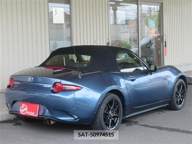 Mazda ROADSTER 2018-09 313802-3