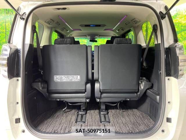Toyota VELLFIRE 2019-04 374433-11