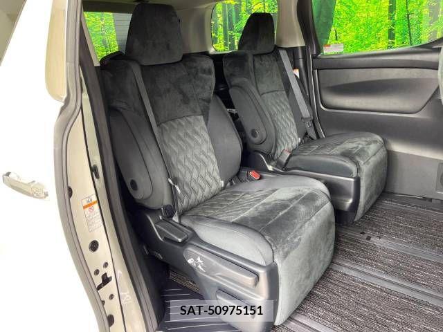 Toyota VELLFIRE 2019-04 374433-9