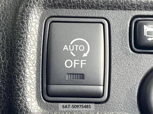 Nissan NOTE 2014-12 365419-7