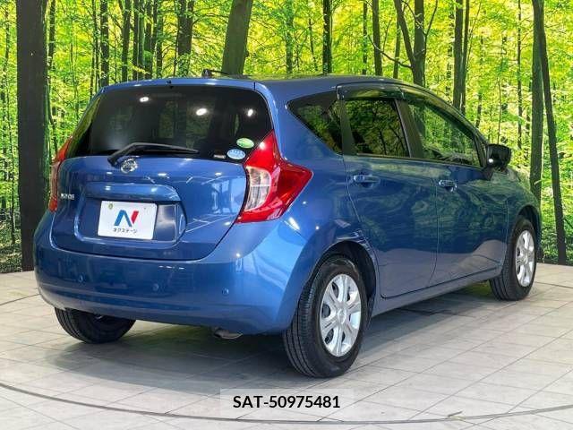 Nissan NOTE 2014-12 365419-17