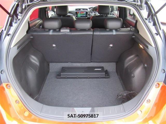 Nissan LEAF 2020-02 204497-7