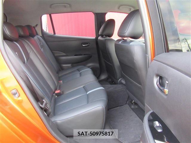 Nissan LEAF 2020-02 204497-4