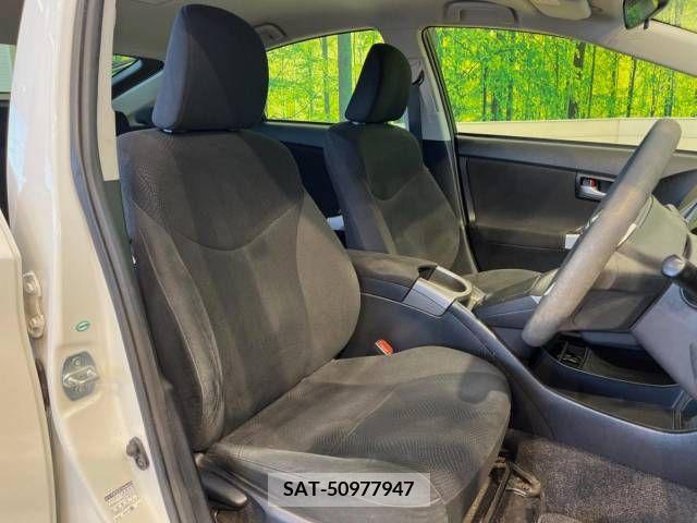 Toyota PRIUS 2015-04 378709-6